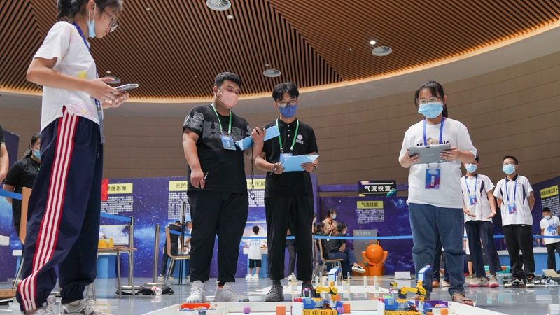 容器编排实战案例：源码下载与部署指南